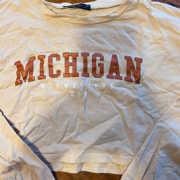 Cropped Michigan Long Sleeve T-Shirt | Cozy College Vibes, Size M - Picture 2 of 4